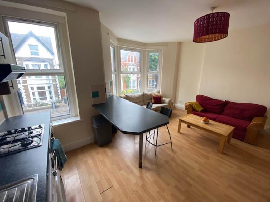 Open Plan Kitchen Li