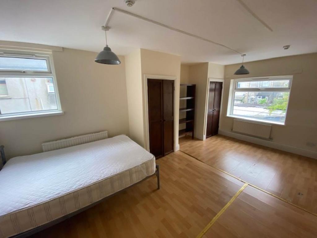 Bedroom 1 - Rear