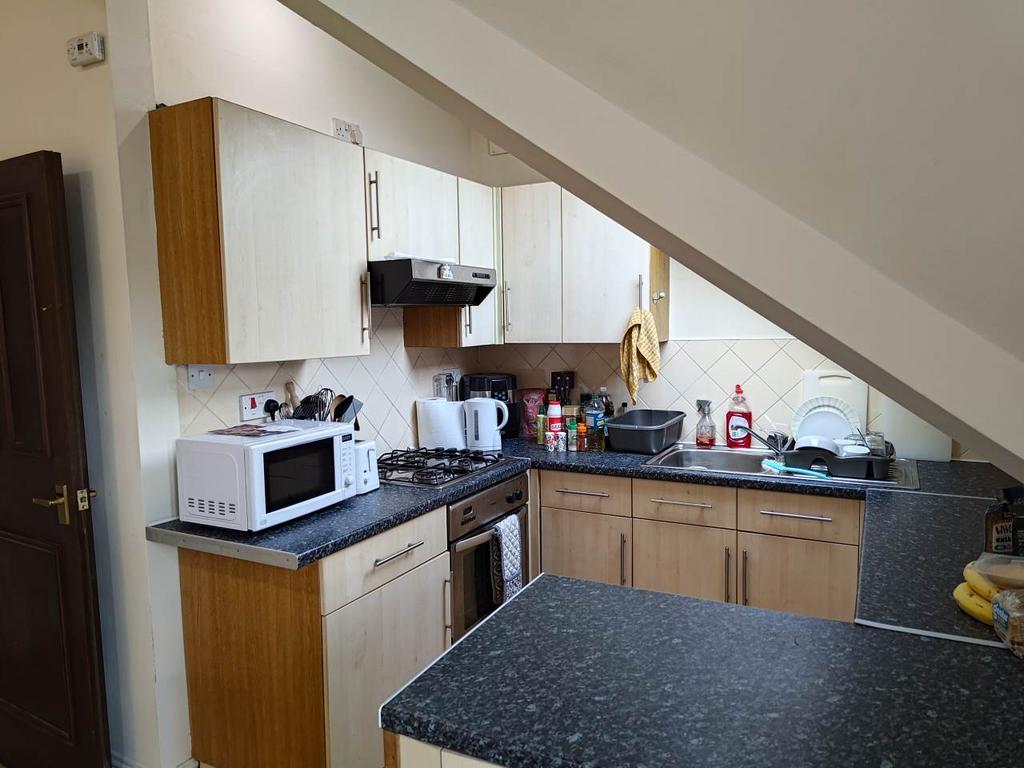 Kitchen (2)