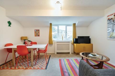 Flat 4, Headington Court, 78 Tanfield Road, Croydon, CR0 1AL