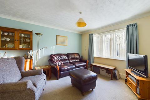 2 bedroom apartment for sale, Village Court, Whitley Bay