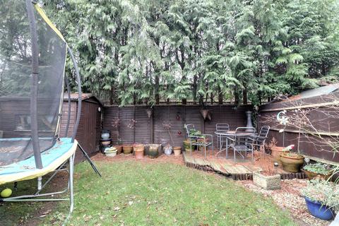 69 Boakes Drive, Stonehouse, GL10 3QW