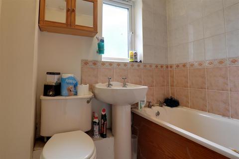 69 Boakes Drive, Stonehouse, GL10 3QW