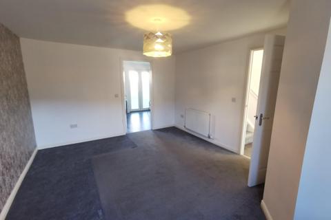 3 bedroom terraced house to rent, Melrose Terrace, Stobswell, Dundee, DD3