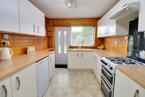 3 bedroom detached bungalow for sale, CELANDINE AVENUE, WATERLOOVILLE