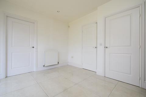 5 Bovinger Road, Leicester, LE5 0TX