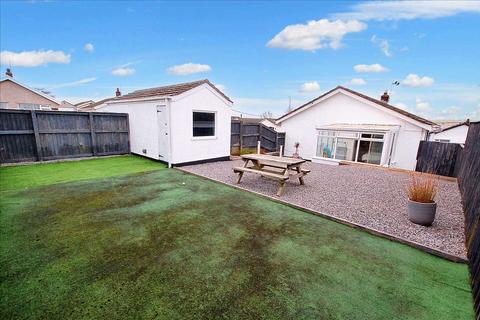 3 bedroom detached bungalow for sale, 4 Gainer Way, Jameston, Manorbier