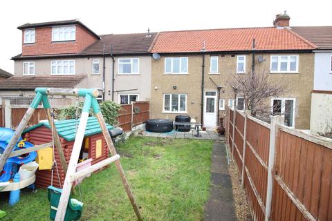 33 Mansfield Road, Chessington, KT9 2PJ