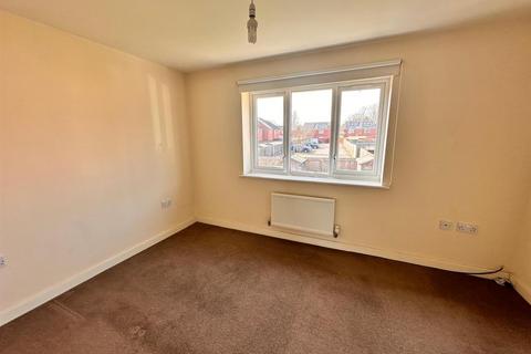 2 bedroom semi-detached house to rent, 42 Barcroft Road, Wolverhampton