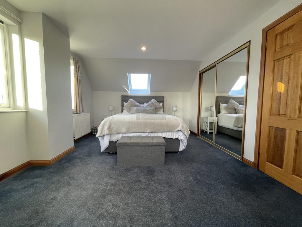 Bedroom 4.JPG
