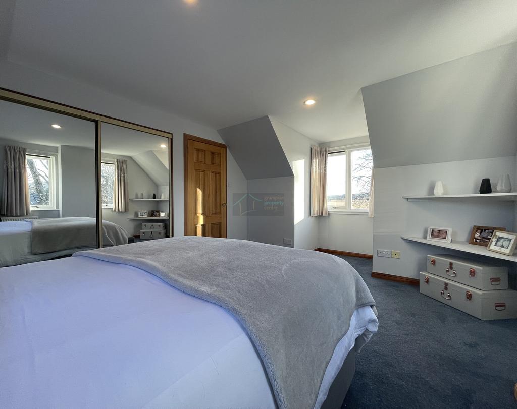 Bedroom 4b.JPG
