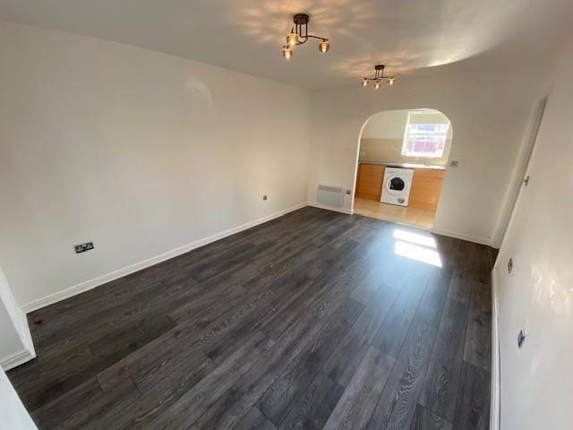 9n1 Ku YPd Jp RN-0y BINaoe8 SWss8.jpg