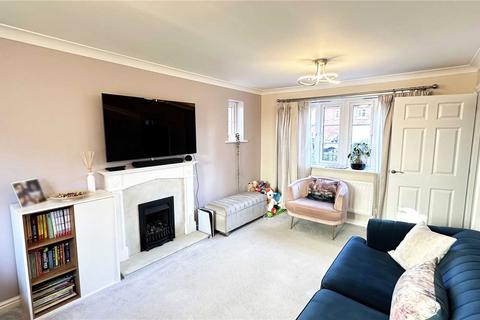 4 bedroom end of terrace house to rent, Watermans Way, Kent DA9