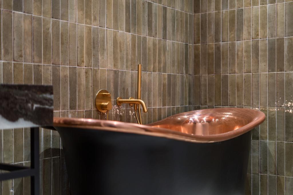 Bathroom (3)