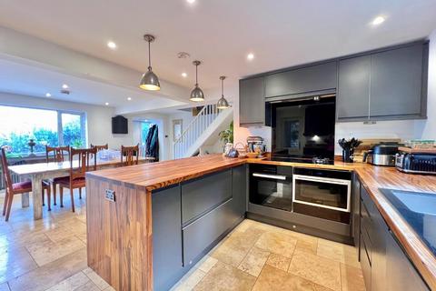 5 bedroom detached house for sale, Orchard Lane, Brimscombe, Stroud