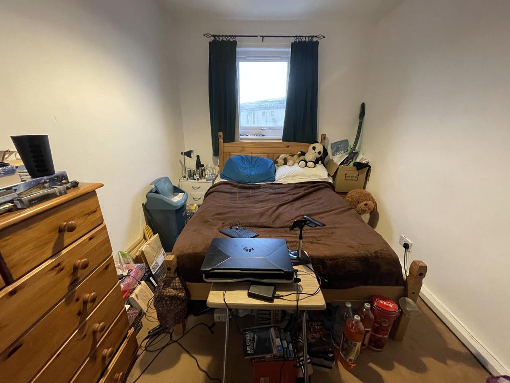 Bedroom 3a.JPG