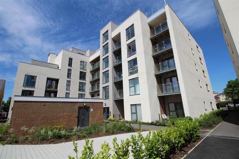 2 bedroom apartment for sale, Manor Way, Borehamwood