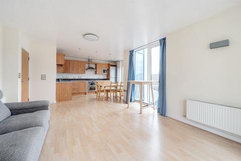 2 bedroom apartment to rent, The Meridian, Kenavon Drive, Reading, RG1