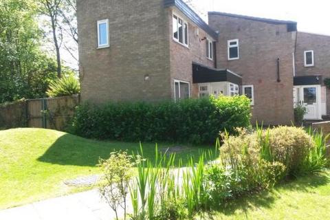 2 bedroom terraced house to rent, West Hill Avenue, Leeds LS7