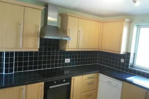 2 bedroom terraced house to rent, West Hill Avenue, Leeds LS7