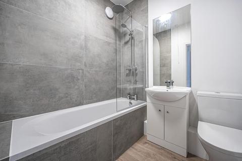 63f Gipsy Hill, London, SE19 1QH