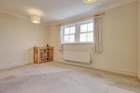 1 bedroom flat for sale, St. Matthews Gardens, Cambridge