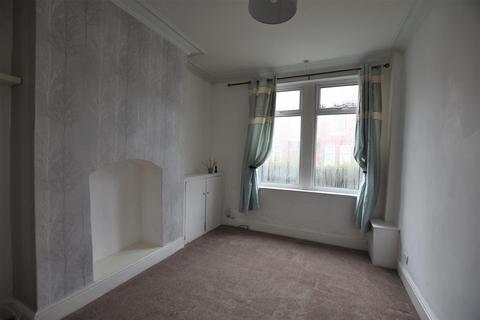 2 bedroom property to rent, Hawkshead Street, Blackburn, BB2