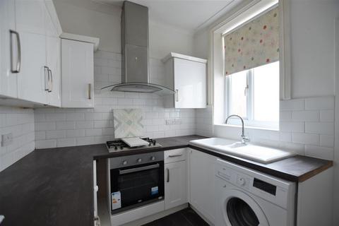 2 bedroom property to rent, Hawkshead Street, Blackburn, BB2