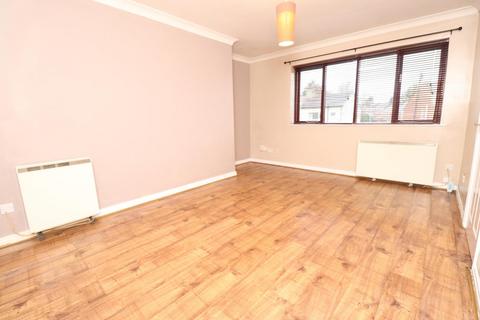 2 bedroom flat to rent, Roker Lane, Pudsey, West Yorkshire, UK, LS28