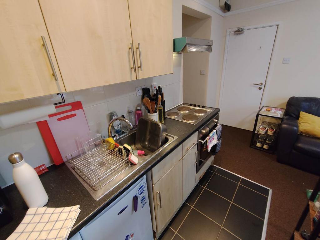 Kitchen (2)