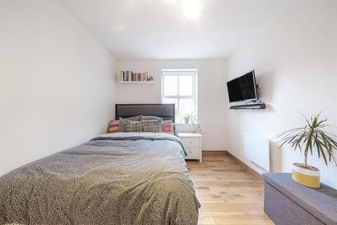 2 bedroom flat for sale, Chamberlayne Avenue, Wembley