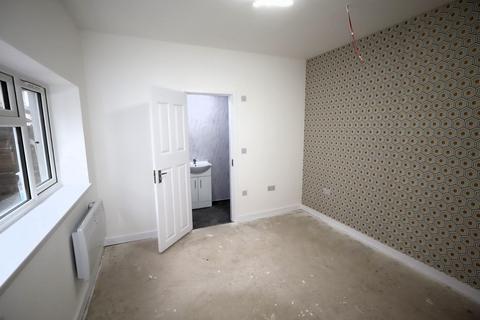 1 bedroom in a house share to rent, 33b Cardiff Road, Watford WD18