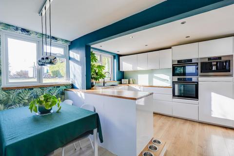 4 bedroom cottage for sale, Llantwit Road, Wick, Cowbridge, CF71 7QD
