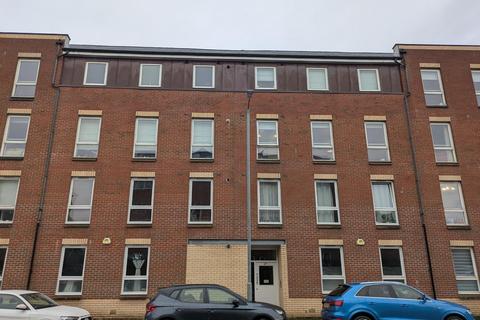 2 bedroom flat to rent, McPhail Street, Glasgow, G40