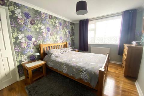 14 Deeble Close, Plymouth, PL7 4BR