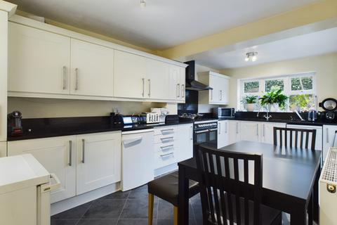 4 bedroom detached house for sale, Kings Coppice, Dore, S17 3RZ