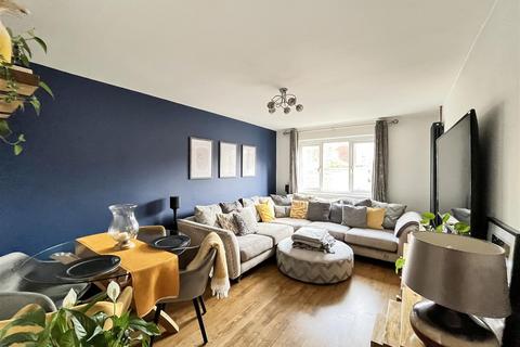 73 Malvern Drive, Bristol, BS30 8XA