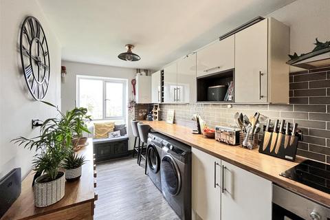 73 Malvern Drive, Bristol, BS30 8XA