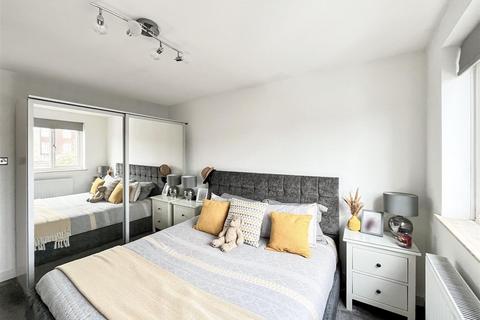 73 Malvern Drive, Bristol, BS30 8XA