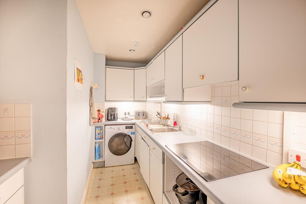 7 Johnstone St-34.jpg