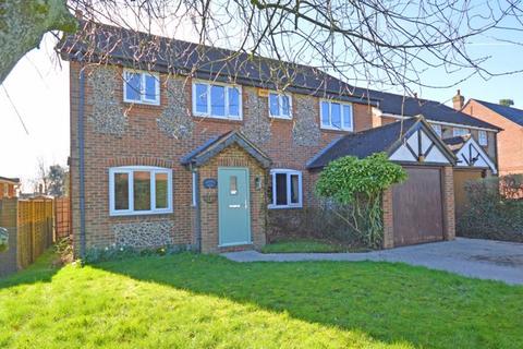 4 bedroom detached house to rent, Kiln Lane, Princes Risborough HP27