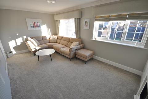 17 Canal View, Thorne, Doncaster, DN8 5GD