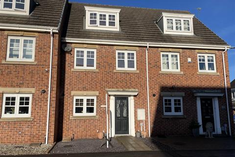 3 bedroom townhouse for sale, Woodside Drive, Boldon Colliery