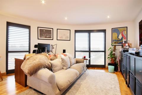 1 bedroom apartment for sale, Smeaton Court, Hertford