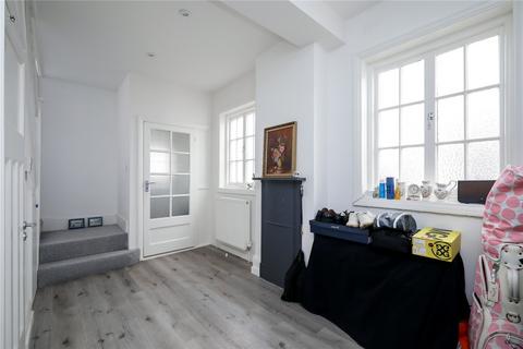 5 Ridgway Place, London, SW19 4EW