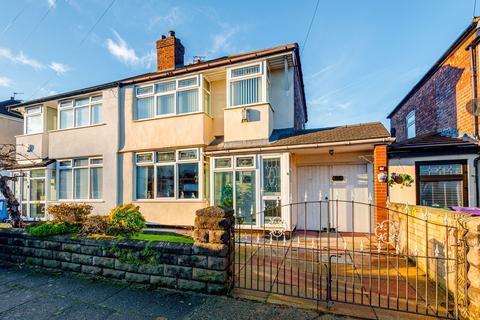 3 bedroom semi-detached house for sale, Queenscourt Road, Liverpool