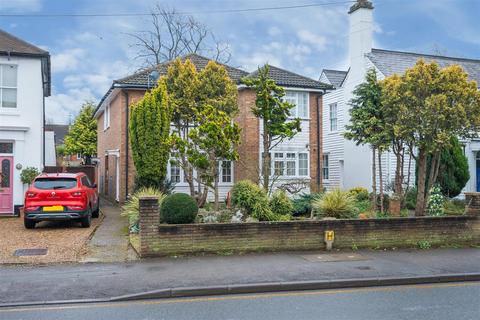 1 bedroom maisonette for sale, Ashley Court, West Street, Carshalton