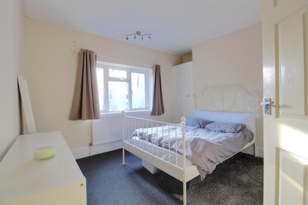 Bedroom2