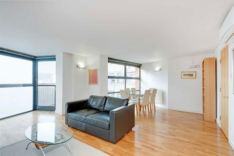 2 bedroom flat to rent, Britton Street, London EC1M