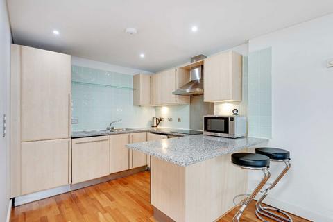 2 bedroom flat to rent, Britton Street, London EC1M